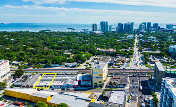 2640 SW 28th Ln, Miami, FL en alquiler Foto del edificio- Imagen 1 de 6