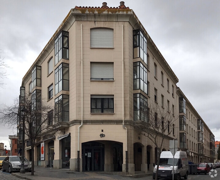 Calle Duque de Alba, 13, Ávila, Ávila en alquiler - Foto del edificio - Imagen 2 de 2