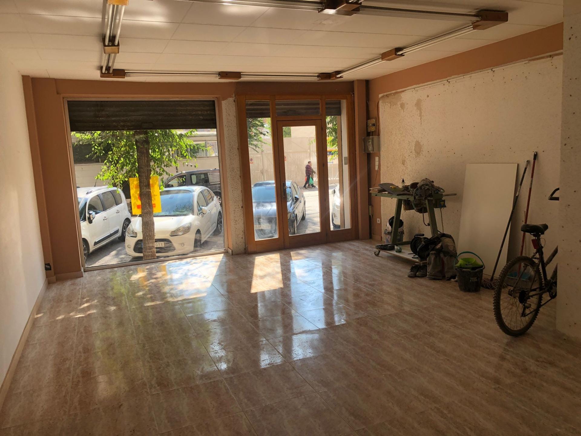 Local en Badalona, Barcelona en alquiler Foto del interior- Imagen 1 de 5