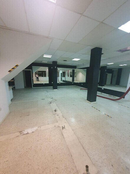 Local en SEVILLA, Sevilla en alquiler - Foto del edificio - Imagen 2 de 12