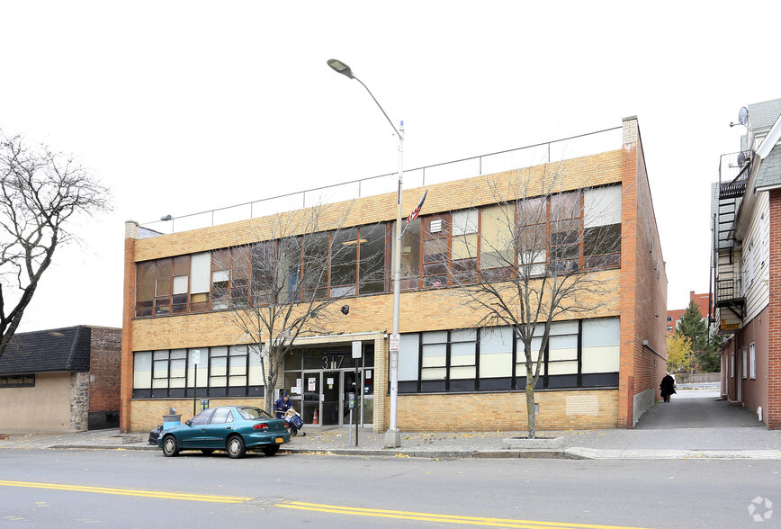 317 S Broadway, Yonkers, NY en alquiler - Foto principal - Imagen 1 de 8