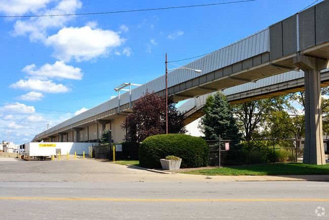 Más detalles para 5380 Vine St, Cincinnati, OH - Naves en alquiler