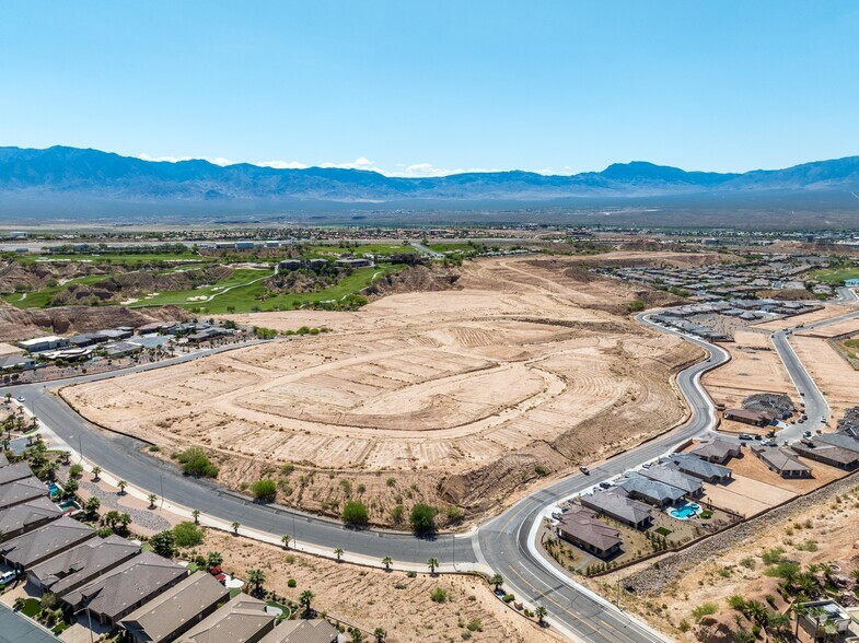 1327 Collins Fall Dr, Mesquite, NV en venta - Foto del edificio - Imagen 1 de 16