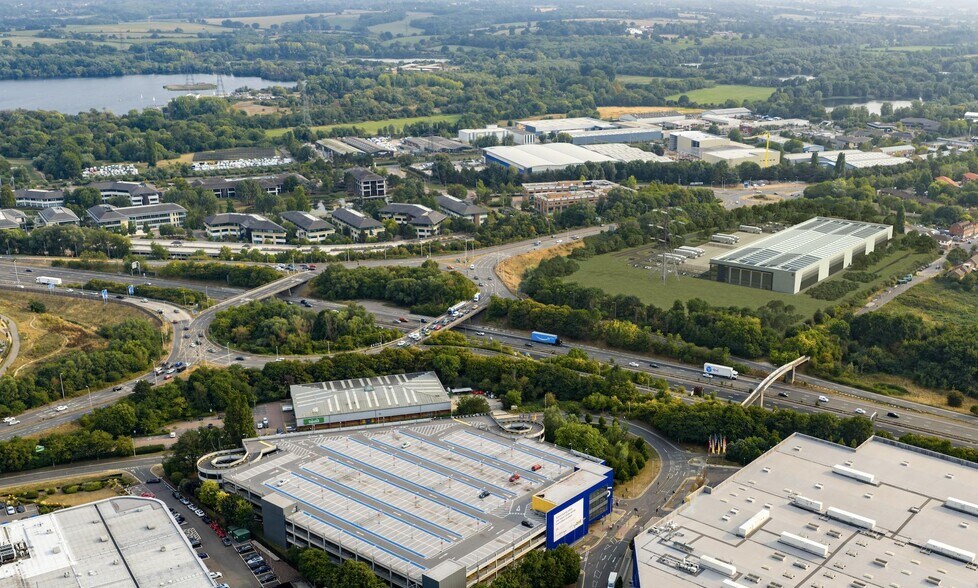 Bath Rd, Reading en alquiler - Foto del edificio - Imagen 2 de 2
