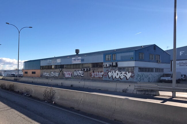 Más detalles de Calle Senda Galiana C, C, 18, Coslada - Nave en venta