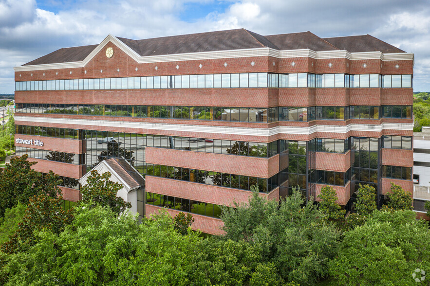 14100 Southwest Fwy, Sugar Land, TX en alquiler - Foto del edificio - Imagen 3 de 9