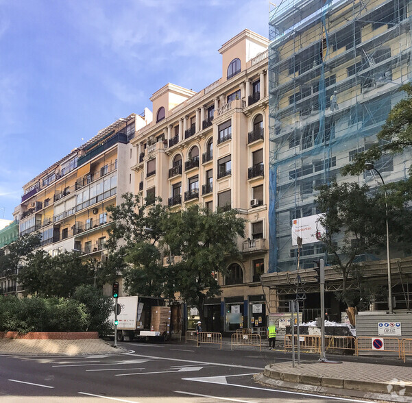 Calle De San Bernardo, 120, Madrid, Madrid en alquiler - Foto del edificio - Imagen 2 de 4