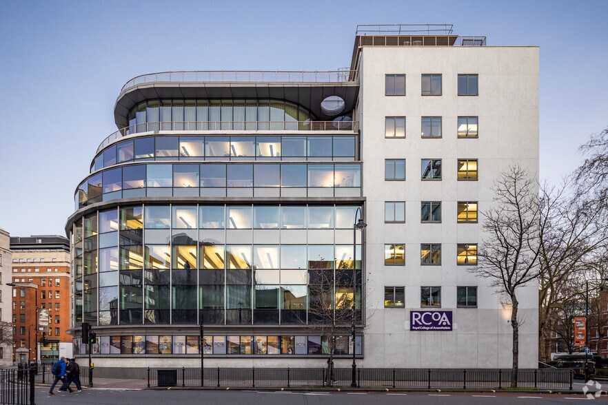 35 Red Lion Sq, London en alquiler - Foto del edificio - Imagen 2 de 11