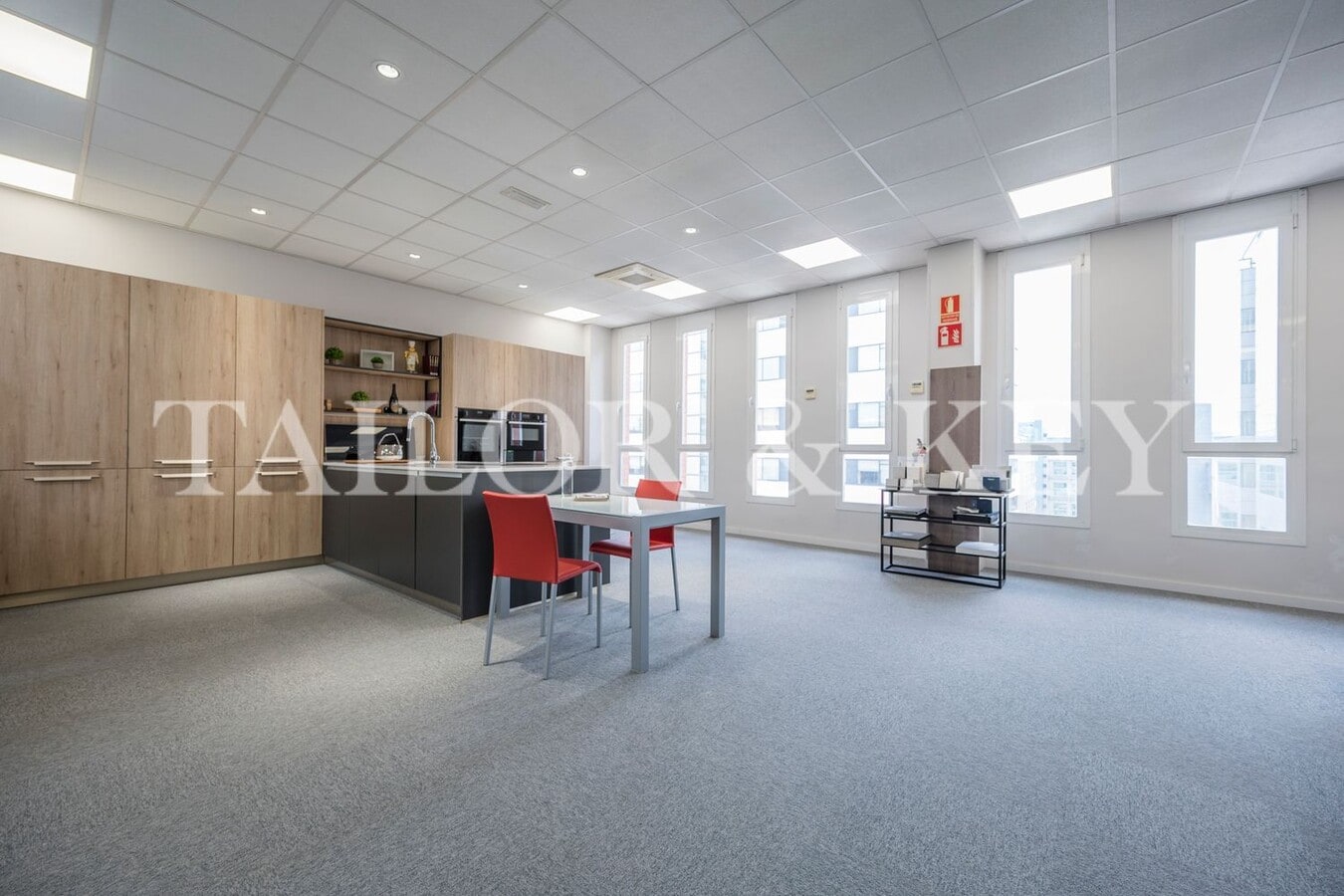 Madrid, MAD 28050 - Unidad 01 - - Foto del interior - Image 2 of 17