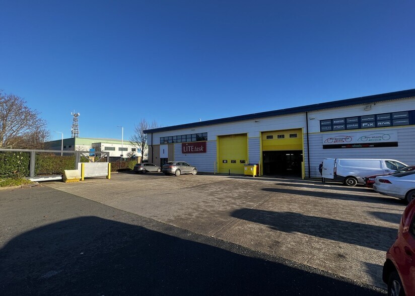 Victoria Rd, Leeds en venta - Foto del edificio - Imagen 2 de 2