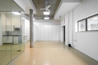 16-29 Andrews Rd, London en alquiler Foto del interior- Imagen 2 de 16
