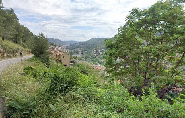 Más detalles de Carrer del Doctor Cuatrecasas, 47, Vallirana - Terreno en venta