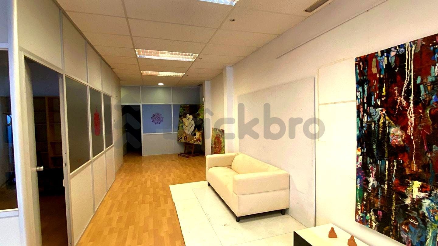 L'Hospitalet de Llobregat, BAR 08902 - Unidad 4 - - Foto del interior - Image 2 of 20
