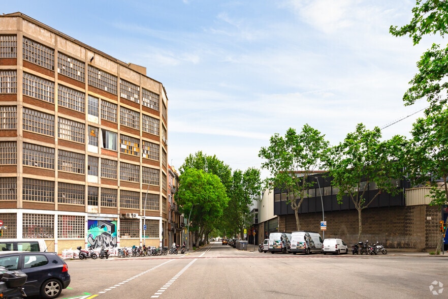 Oficina en Barcelona, Barcelona en alquiler - Foto del edificio - Imagen 3 de 5