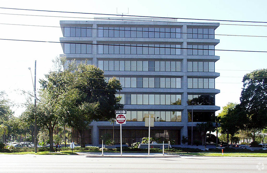 850 E Altamonte Dr, Altamonte Springs, FL en alquiler - Foto del edificio - Imagen 2 de 28