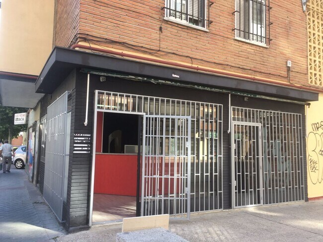 Más detalles de Paseo Extremadura, 256, Madrid - Local en alquiler