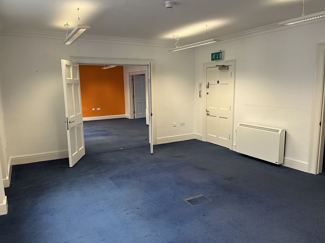 17-21 Charles St, Bath, BAS BA1 1HX - Unidad 19-21 -  - Foto del interior - Image 1 of 2