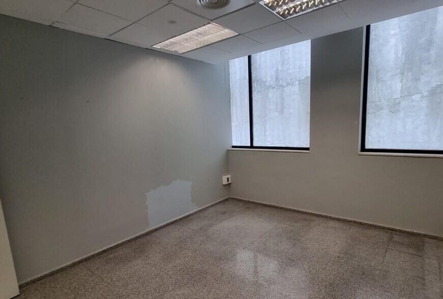 Local en Carcaixent en venta - Foto del edificio - Imagen 3 de 27