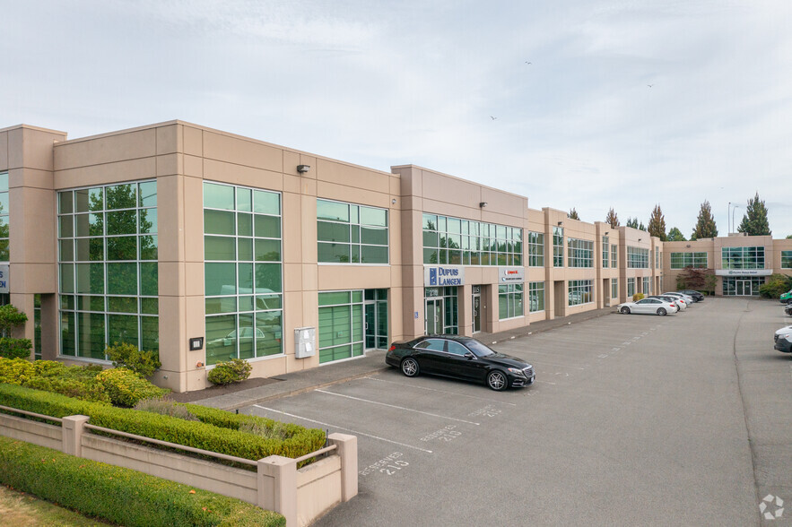 13900 Maycrest Way, Richmond, BC en venta - Foto del edificio - Imagen 3 de 5