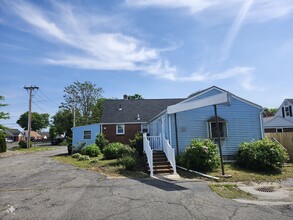 104 Lauzier Ter, Chicopee, MA en venta Foto del edificio- Imagen 1 de 3