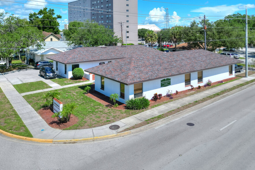 151 1st St S, Winter Haven, FL en venta - Foto del edificio - Imagen 1 de 8