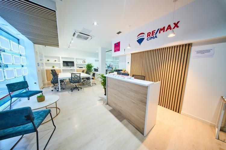 Calle Pedro Antonio de Alarcón, 25, Granada, Granada en alquiler - Foto del interior - Imagen 3 de 33