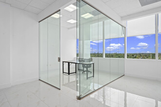 20200 W Dixie Hwy, Aventura, FL en alquiler Foto del interior- Imagen 1 de 8