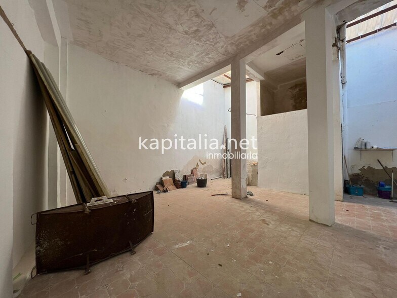 Local en Ontinyent, Valencia en venta - Foto del edificio - Imagen 3 de 6