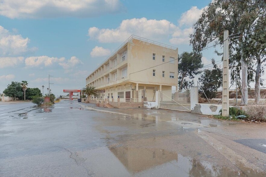 Health Care en Almería en venta - Foto del edificio - Imagen 3 de 20