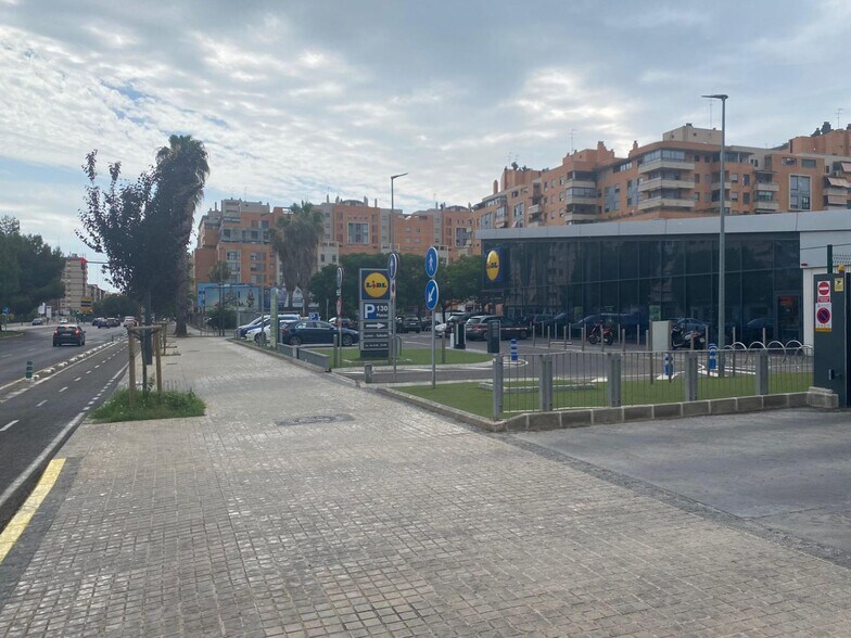Local en València, Valencia en venta - Foto del edificio - Imagen 1 de 8