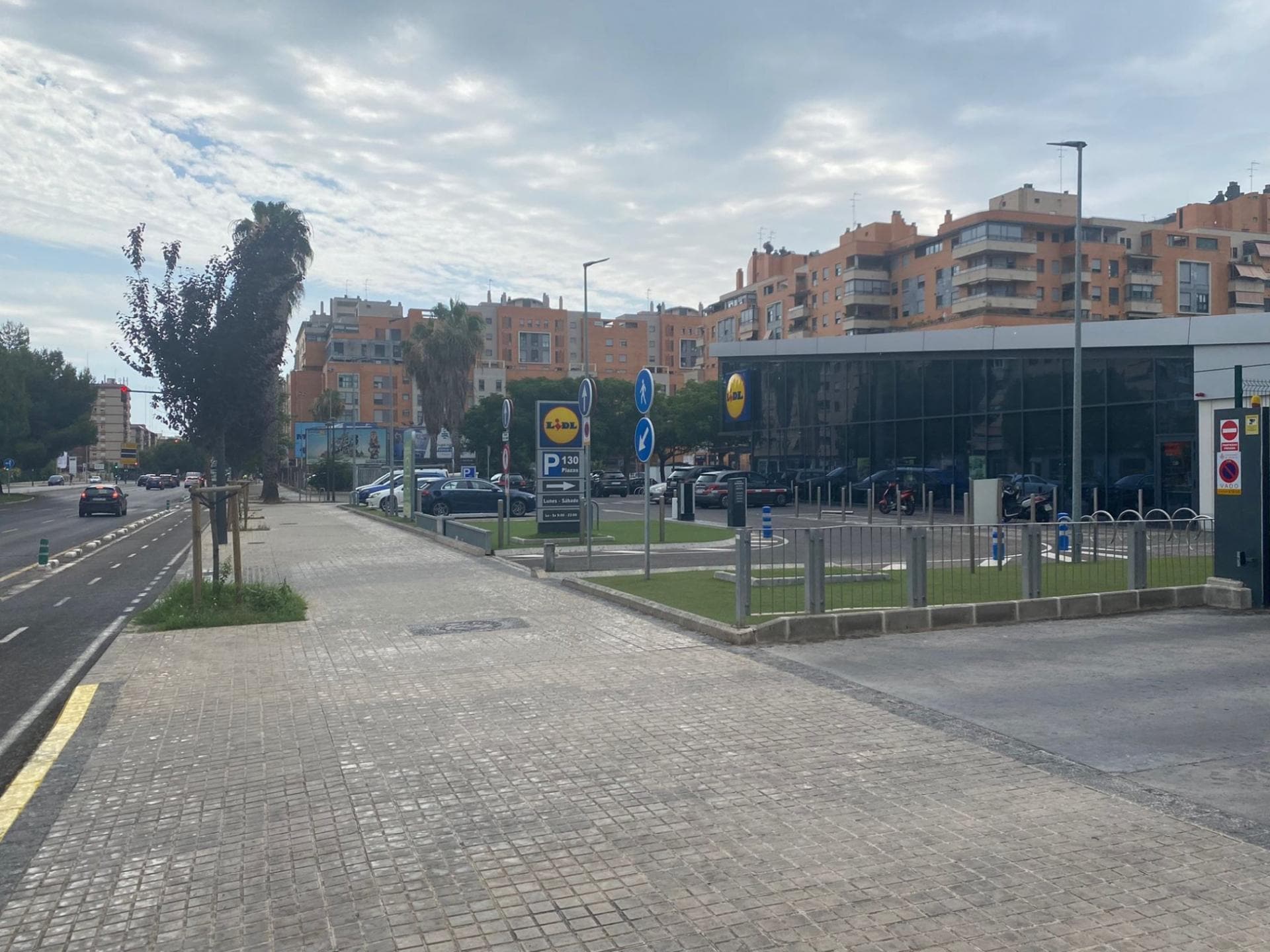 Local en València en venta Foto del edificio- Imagen 1 de 10