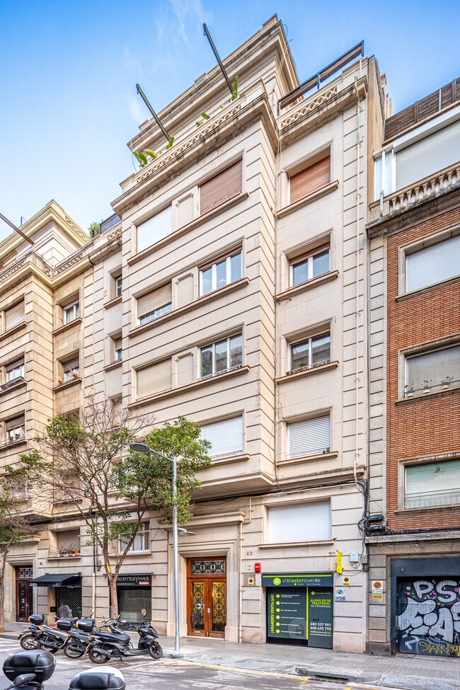 Más detalles de Carrer de Pàdua, 82, Barcelona - Local en alquiler