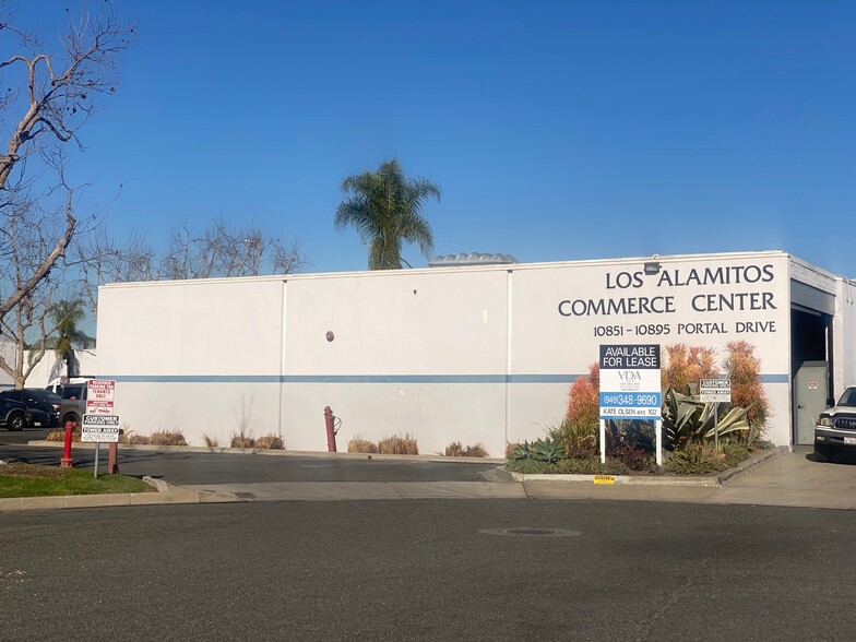 10851-10865 Portal Dr, Los Alamitos, CA en alquiler - Foto del edificio - Imagen 1 de 5