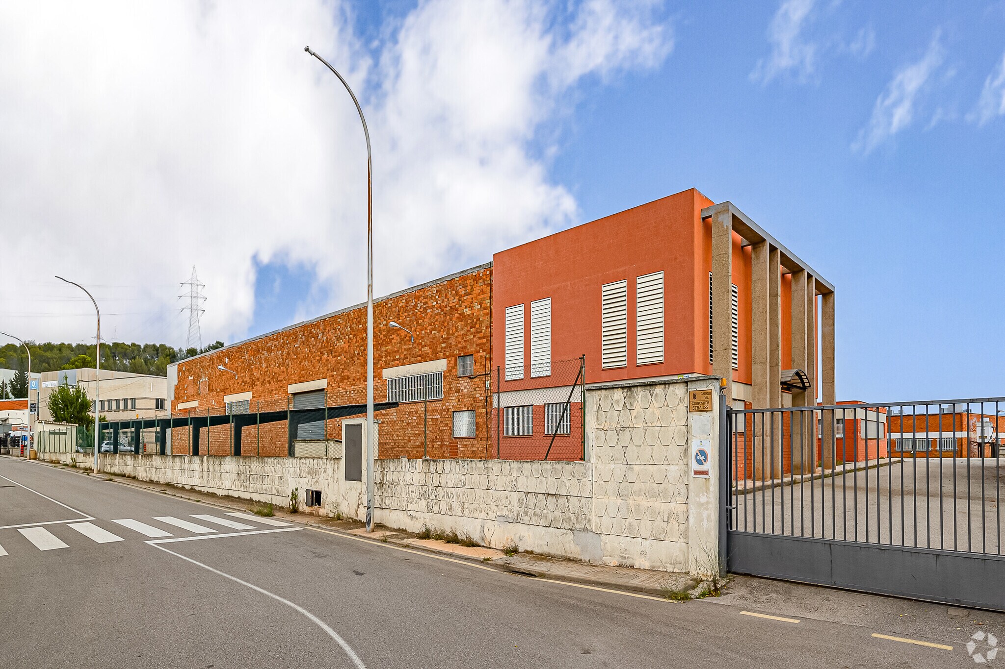 Nave en Rubí, Barcelona en venta Foto del edificio- Imagen 1 de 9