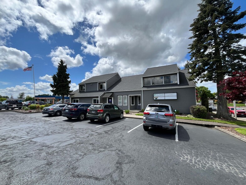 142 Glynbrook St N, Keizer, OR en alquiler - Foto del edificio - Imagen 3 de 22