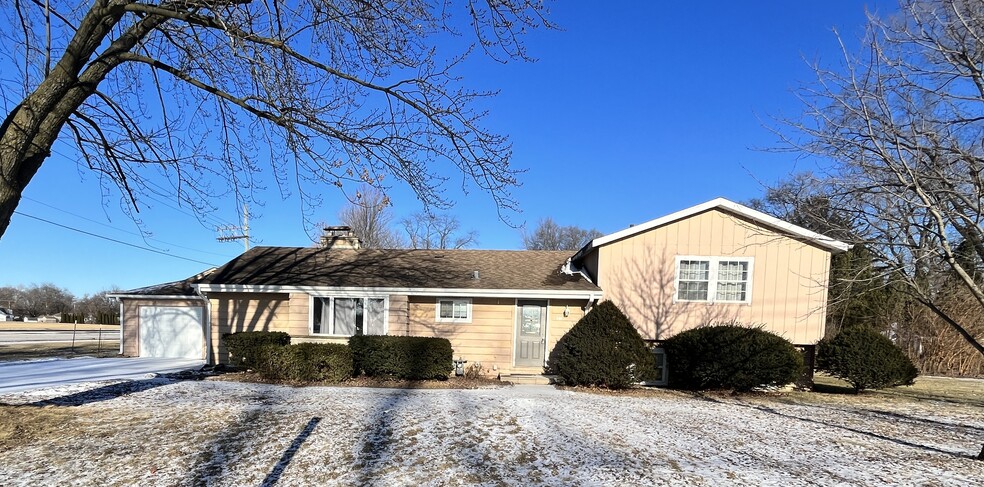 260 Calumet St, Oswego, IL en venta - Foto principal - Imagen 1 de 61