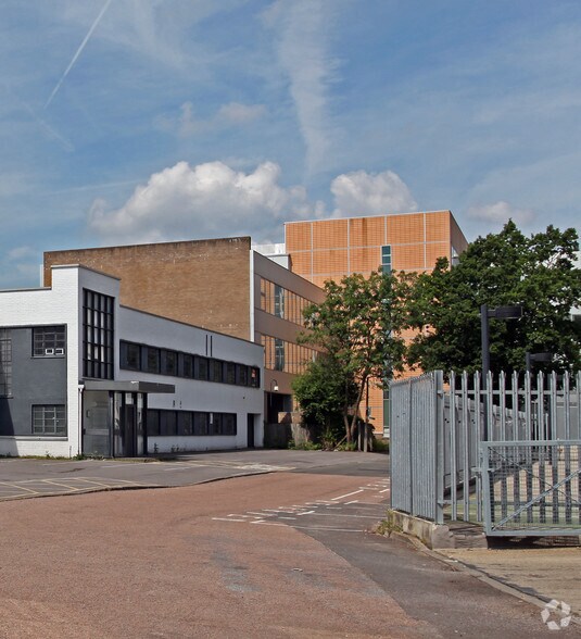 Wellcroft Rd, Slough en alquiler - Foto del edificio - Imagen 1 de 2