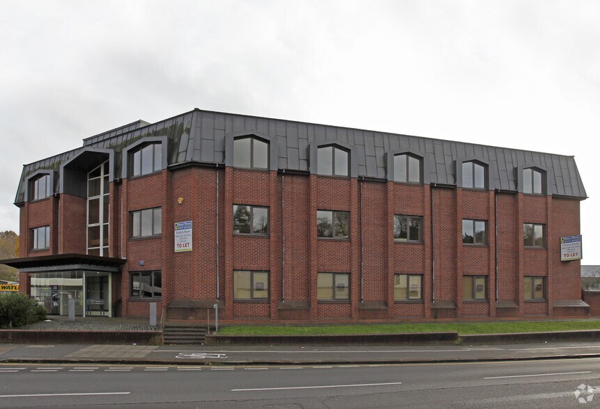 Brighton Rd, Redhill en alquiler - Foto del edificio - Imagen 2 de 3