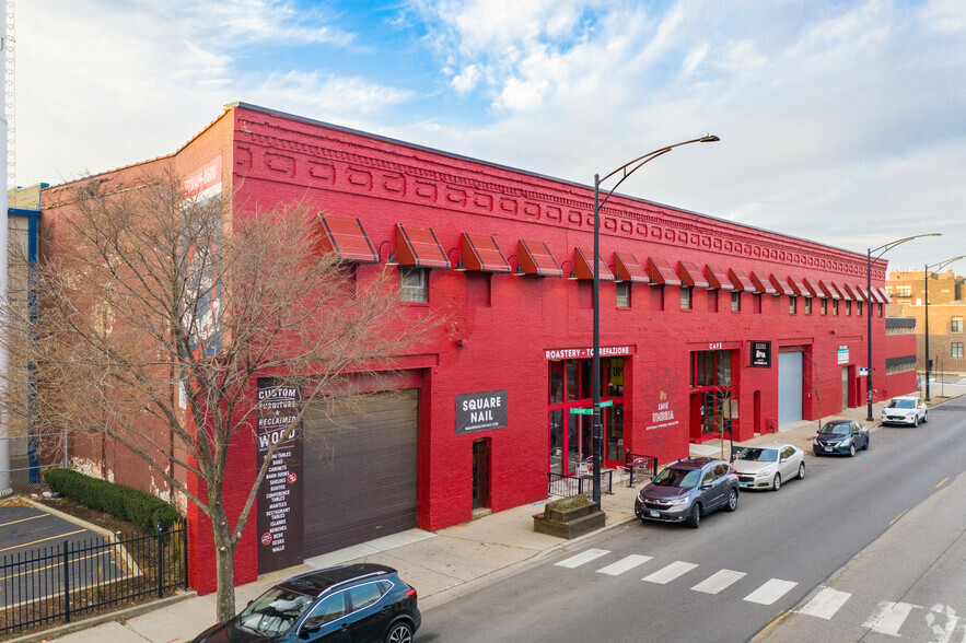 2549 W Armitage Ave, Chicago, IL en alquiler - Foto del edificio - Imagen 1 de 4