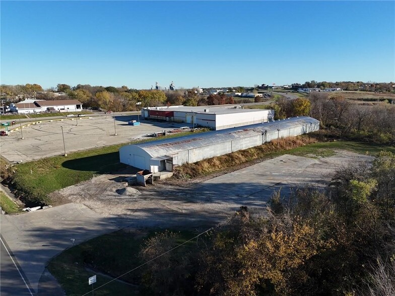 3724 Pear St, Saint Joseph, MO en venta - Foto del edificio - Imagen 2 de 7