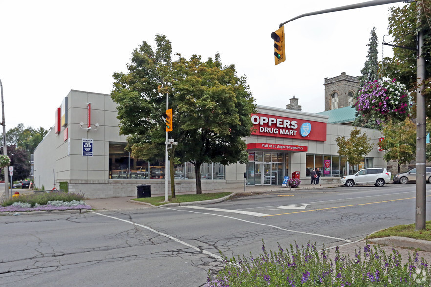 54 Beckwith St, Smiths Falls, ON en alquiler - Foto del edificio - Imagen 2 de 2