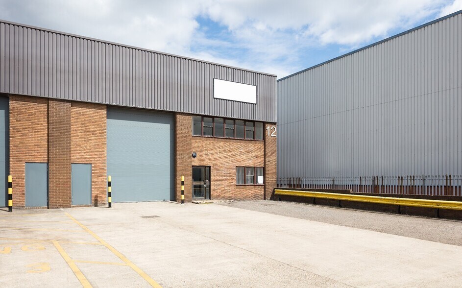 419-420 Bridport Rd, Greenford en alquiler - Foto del edificio - Imagen 3 de 61