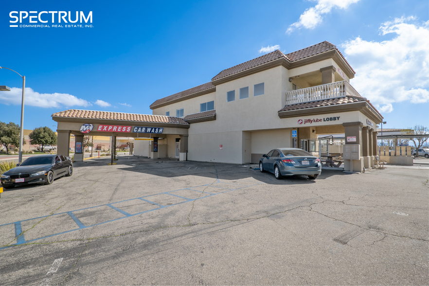 44846 Valley Center Way, Lancaster, CA en venta - Foto del edificio - Imagen 3 de 19