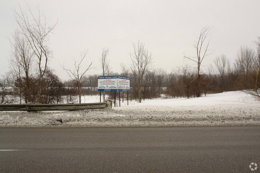 Holly Rd, Grand Blanc, MI en venta - Foto del edificio - Imagen 2 de 3