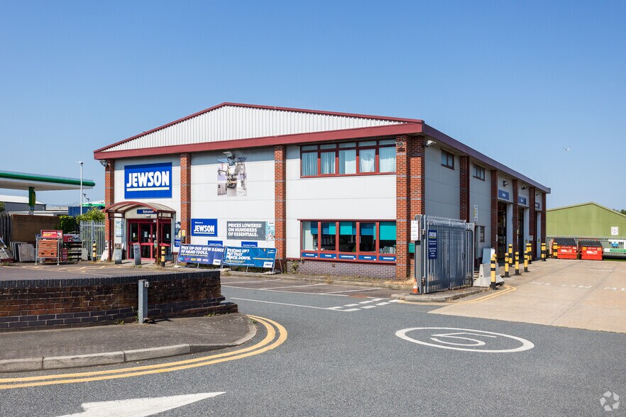 70 South Road, Hailsham, East Sussex cartera de 4 inmuebles en venta en LoopNet.es - Foto del edificio - Imagen 1 de 6