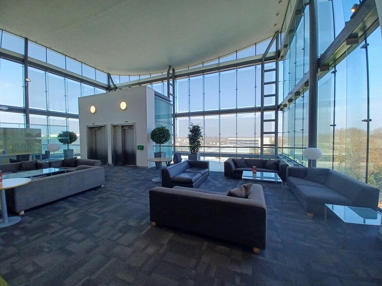 Doncastle Rd, Bracknell en alquiler - Foto del interior - Imagen 2 de 8