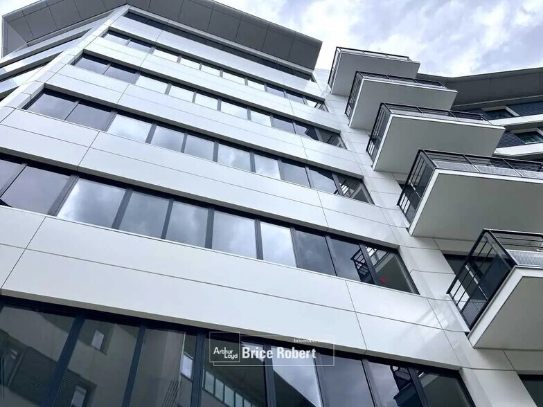 Oficina en Tassin-la-Demi-Lune en venta - Foto del edificio - Imagen 1 de 18