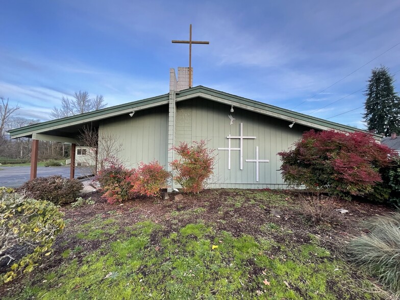 152 S M St, Cottage Grove, OR en venta - Foto del edificio - Imagen 3 de 10