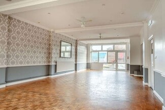 Más detalles de 49-52 Pyle St, Newport - Local en venta