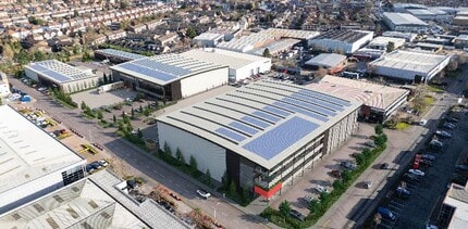 691-695 Stirling Rd, Slough en alquiler Vista aérea- Imagen 2 de 3